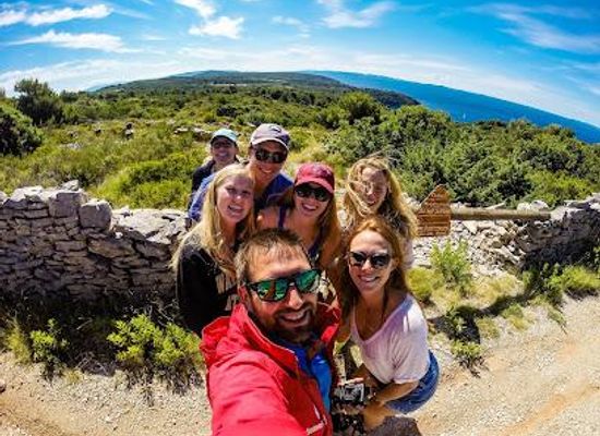 croatia/dalmatia/attraction/discover-solta