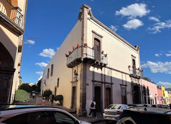 mexico/queretaro/attraction/fuente-de-los-perros