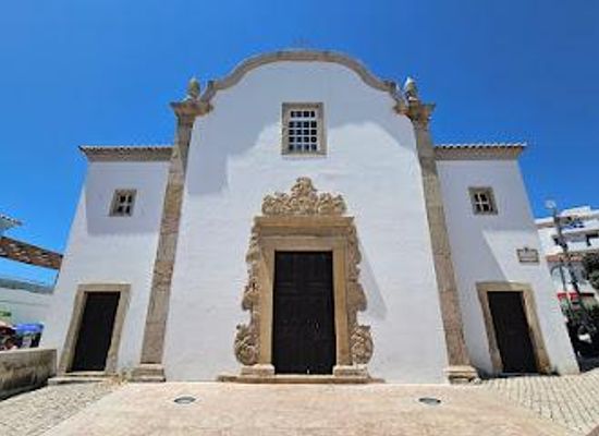 portugal/algarve/attraction/igreja-de-sao-sebastiao-museu-de-arte-sacra-de-albufeira