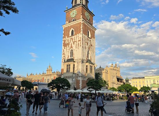 poland/kurpie/attraction/rynek-underground-museum