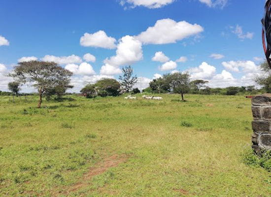 kenya/baringo-basin/attraction/equator-crossing-mogotio