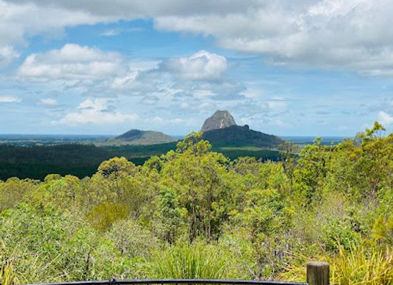 australia/southern-queensland/attraction/glass-house-mountains-lookout