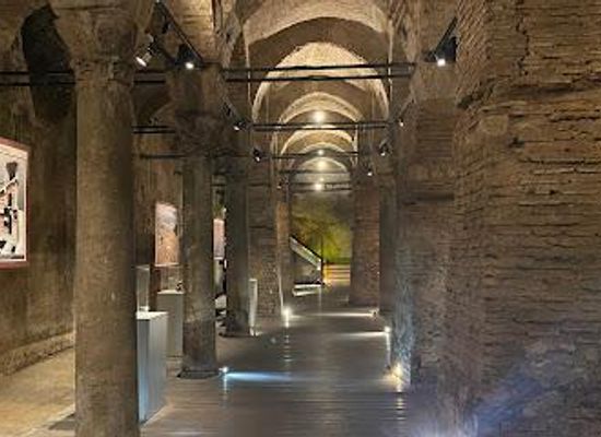 turkiye/mediterranean-region/attraction/cistern-art-gallery