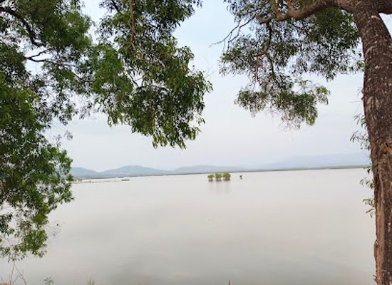 india/western-ghats/attraction/back-water-view-point