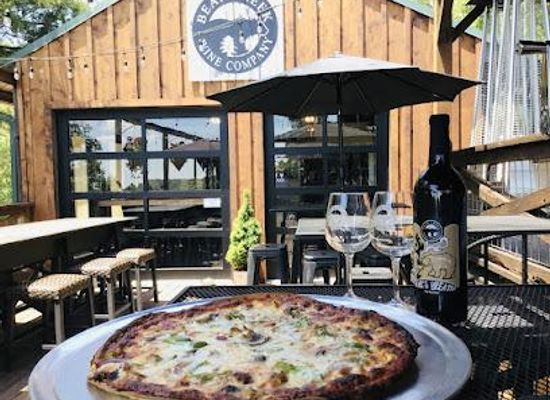 missouri/branson/attraction/bear-creek-wine-company-and-brewery