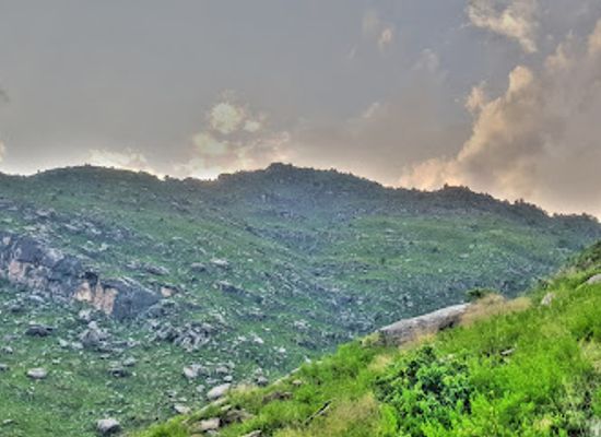 pakistan/khyber-pakhtunkhwa/attraction/rainbow-waterfall