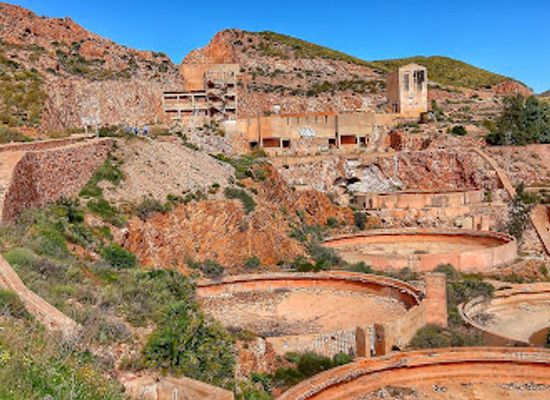 spain/cabo-de-gata/attraction/casa-de-los-volcanes