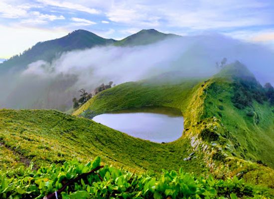 india/himachal-pradesh/attraction/a-lug-valley