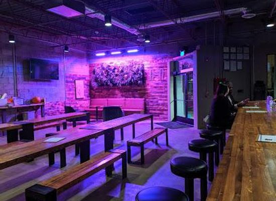 new-mexico/central-new-mexico/attraction/safe-house-distilling-co