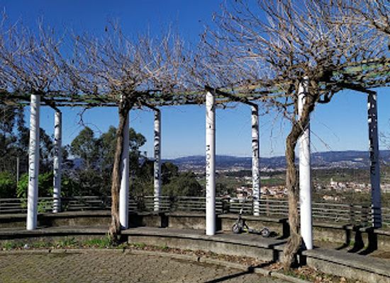 portugal/braga/attraction/miradouro-do-vale-do-cavado