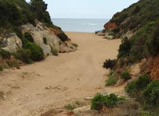 portugal/algarve/attraction/praia-do-barranco