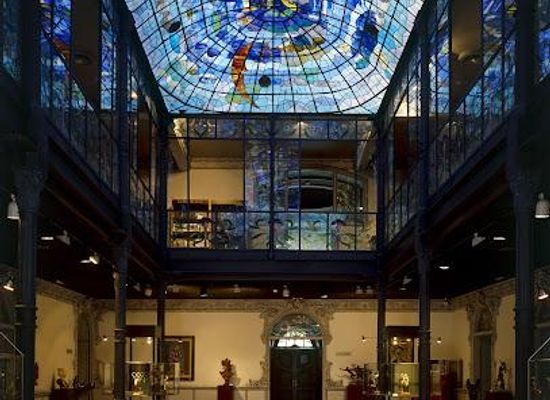 spain/salamanca/attraction/museo-art-nouveau-y-art-deco-casa-lis