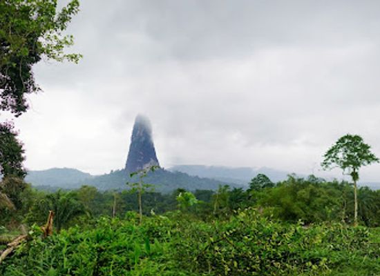 sao-tome-and-principe/caue/attraction/foto-do-pico-cao-grande