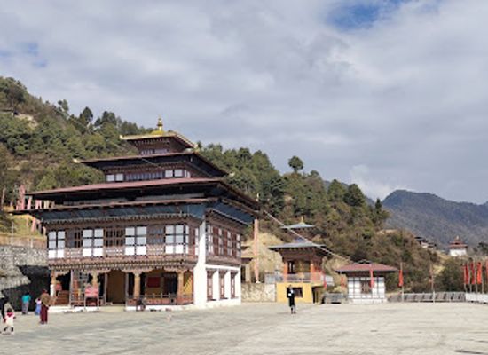 bhutan/lhuentse/attraction/chador-lhakhang