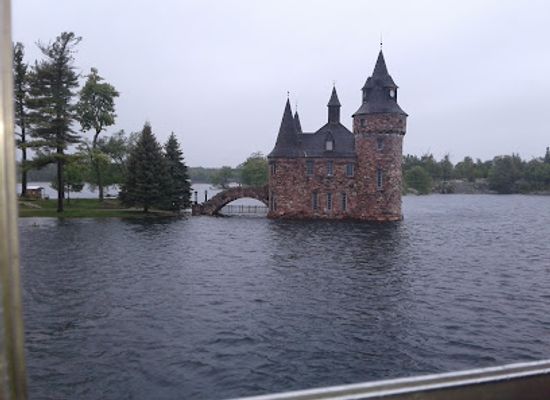 new-york/thousand-islands/attraction/1000-islands-seaway-charters