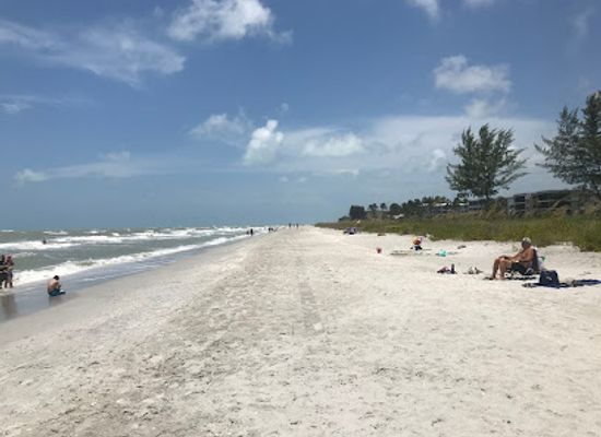 florida/sanibel-island/attraction/tarpon-bay-road-beach-park