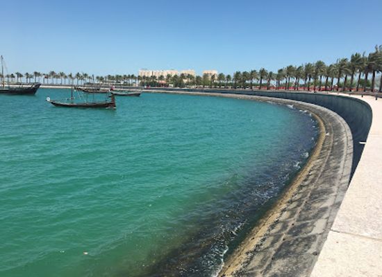 qatar/al-wakra-beach/attraction/al-corniche-waterfront