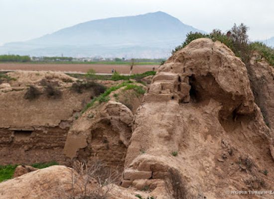tajikistan/rasht-valley/attraction/buddhistic-cloister-of-ajina-tepa