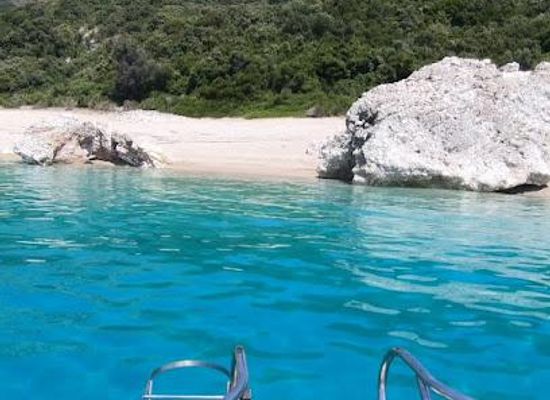albania/tepelena/attraction/kroreza-bay-boat-trip-bbq