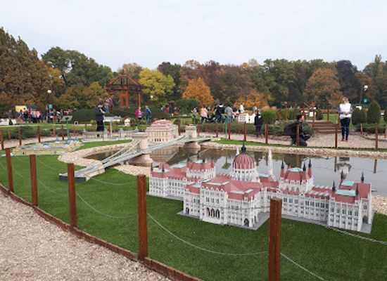 hungary/alfold-great-hungarian-plain/attraction/mini-hungary