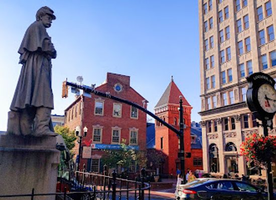 pennsylvania/dutch-country/attraction/lancaster-central-market