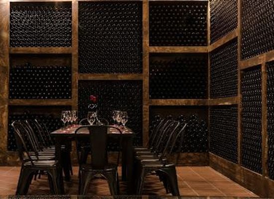 greece/peloponnese/attraction/bairaktaris-winery