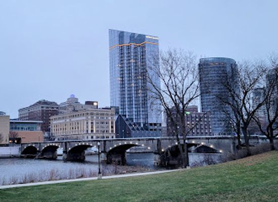 michigan/grand-rapids/heritage-hill/attraction/ah-nab-awen-park