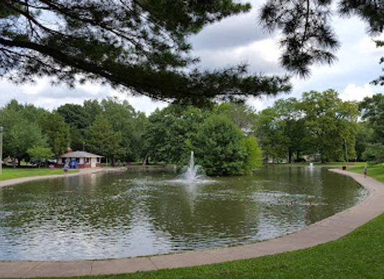 iowa/davenport/attraction/vander-veer-botanical-park