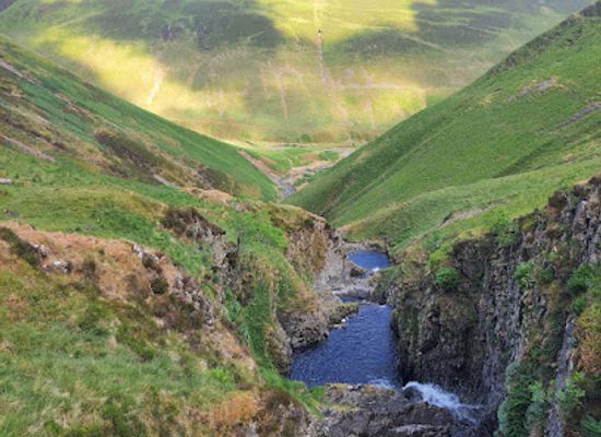 united-kingdom/scottish-highlands/attraction/grey-mare-s-tail-waterfall