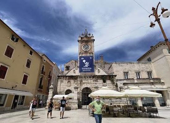 croatia/zadar/attraction/narodni-trg