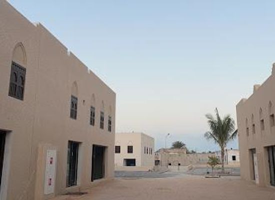 oman/salalah/attraction/souq-shati-al-hafa