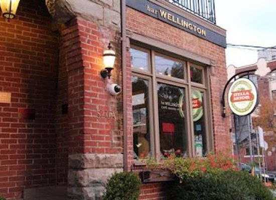 canada/toronto/attraction/bar-wellington