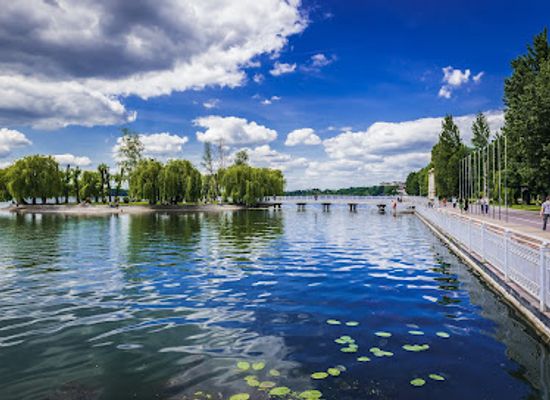 ukraine/ternopil-region/attraction/ternopil-lake-view