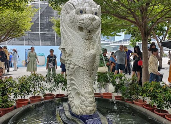 singapore/geylang/attraction/baby-merlions