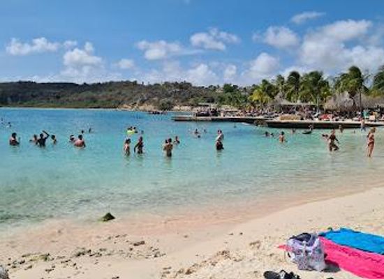 curacao/jan-thiel/attraction/jan-thiel-beach