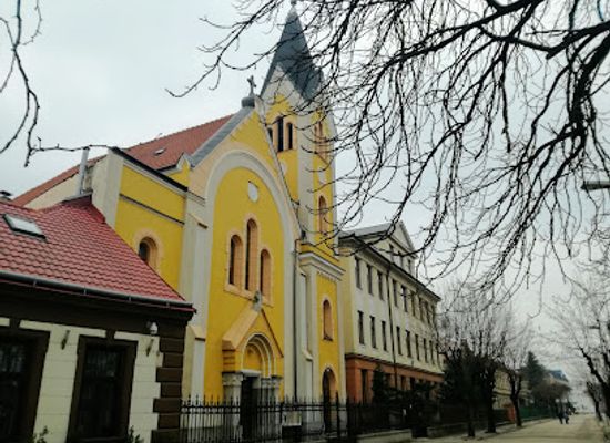 slovakia/trencin-region/attraction/kostol-notre-dame-neposkvrneneho-pocatia-panny-marie
