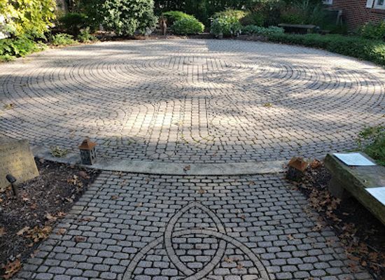 ohio/northwest-ohio/attraction/the-norma-stark-memory-garden-and-labyrinth