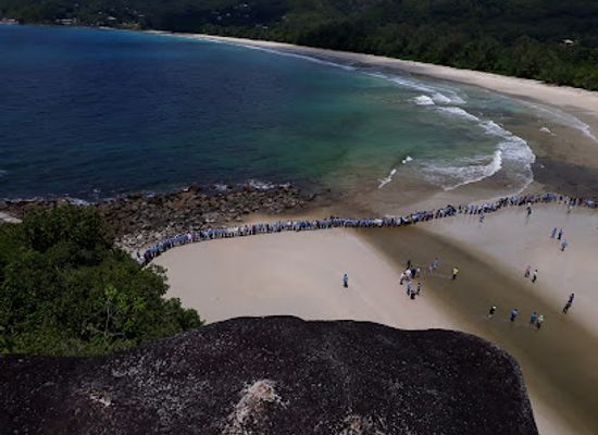 seychelles/bird-island/attraction/peace-park