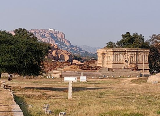 india/hampi/attraction/hampi-shri-varahaswami-gudi