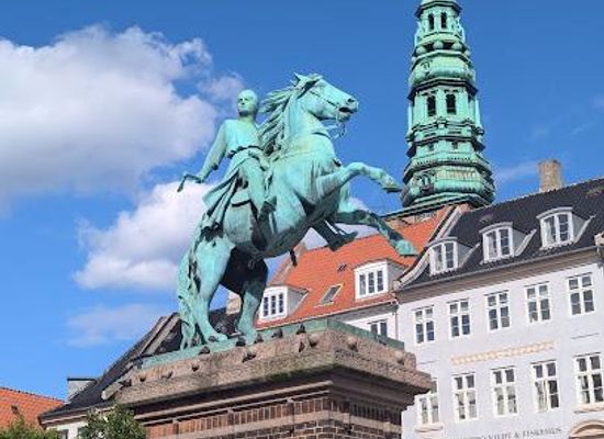 denmark/helsingor/landmark/bishop-absalon