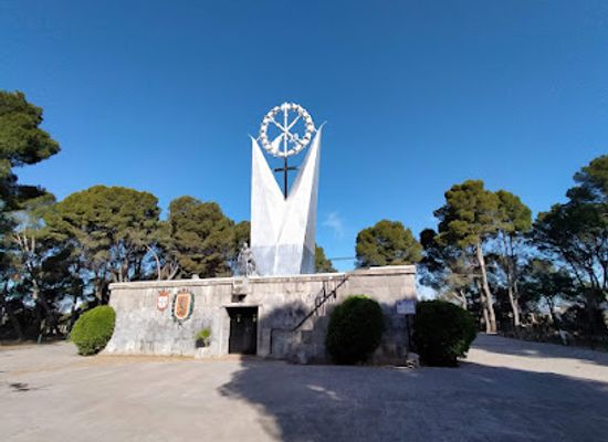 spain/zaragoza/attraction/monumento-a-la-legion