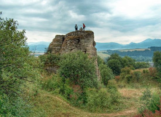 slovakia/liptov/attraction/besenovske-travertiny-cervene-terasy