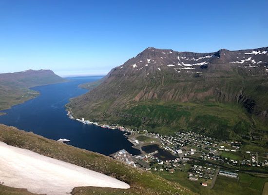 iceland/seydisfjordur/attraction/bjolfur-mountain-avalanche-barriers