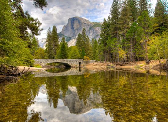 california/yosemite/attraction/happy-isles-bridge