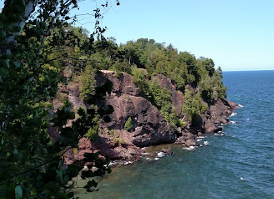 michigan/marquette/attraction/presque-isle-park-bog-walk