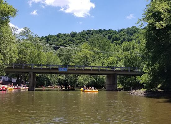 ohio/mohican-state-park/attraction/mohican-adventures-canoe-livery-fun-center