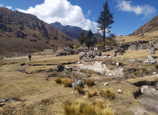 bolivia/chacaltaya/attraction/takesi-trail