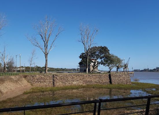 uruguay/termas-de-dayman/attraction/muelle-negro