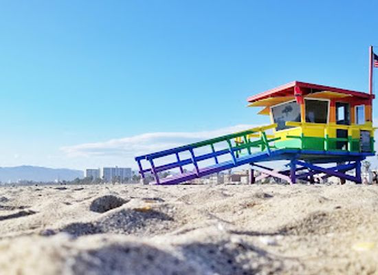 california/venice-beach/attraction/venice-pride-flag-lifeguard-tower