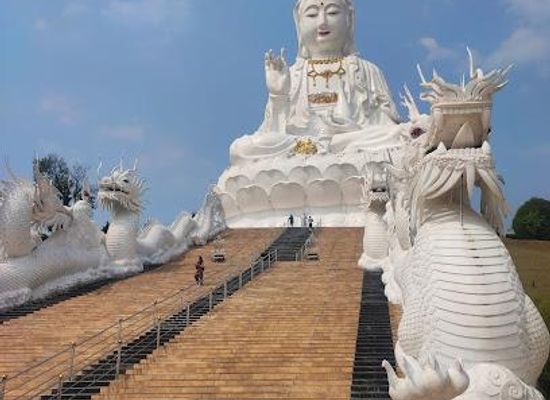 thailand/chiang-rai/attraction/wat-huay-pla-kang